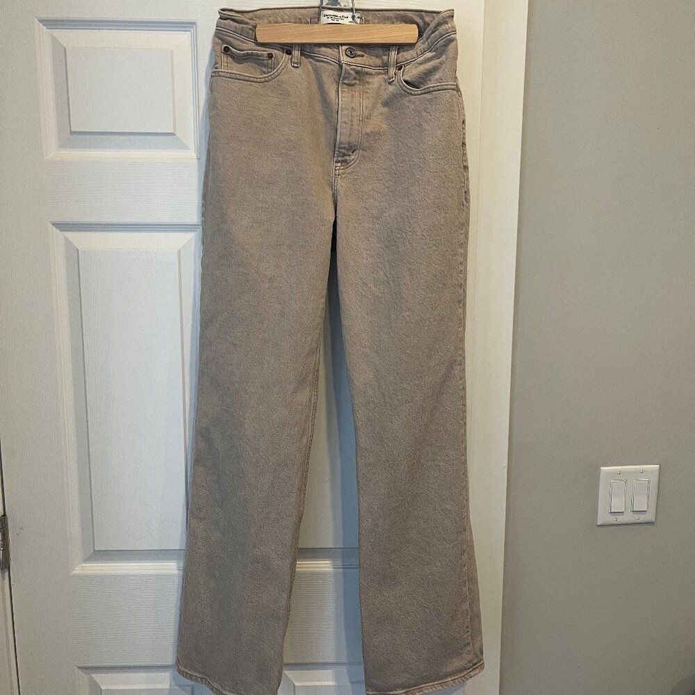 Abercrombie High Rise 90's Relaxed Jean - Khaki
